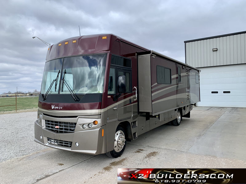 2008  Winnebago Voyage Class A RV